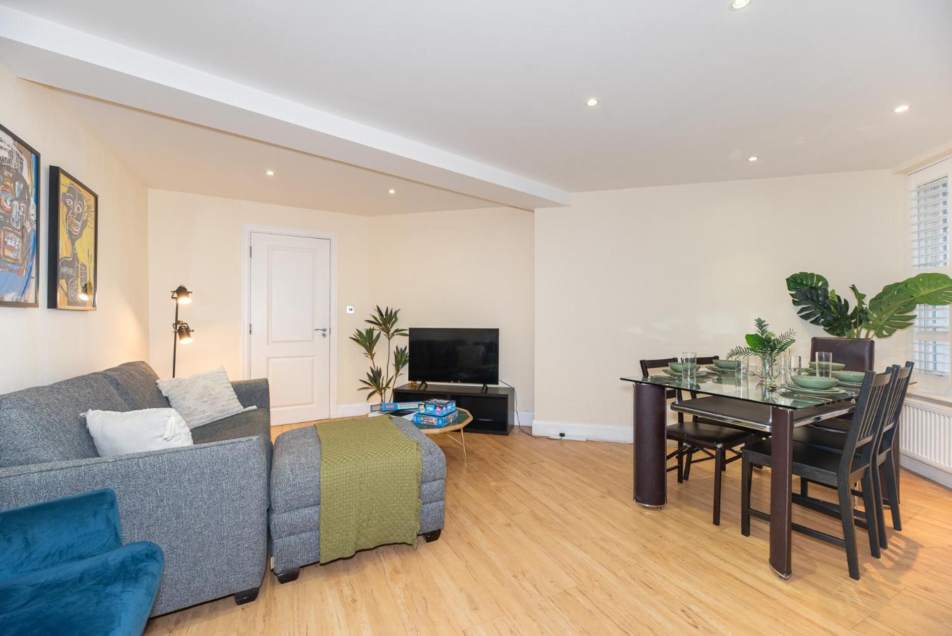 3 Bedroom Apartment With Private Terrace In Pimlico, Westminster, Victoria لندن المظهر الخارجي الصورة