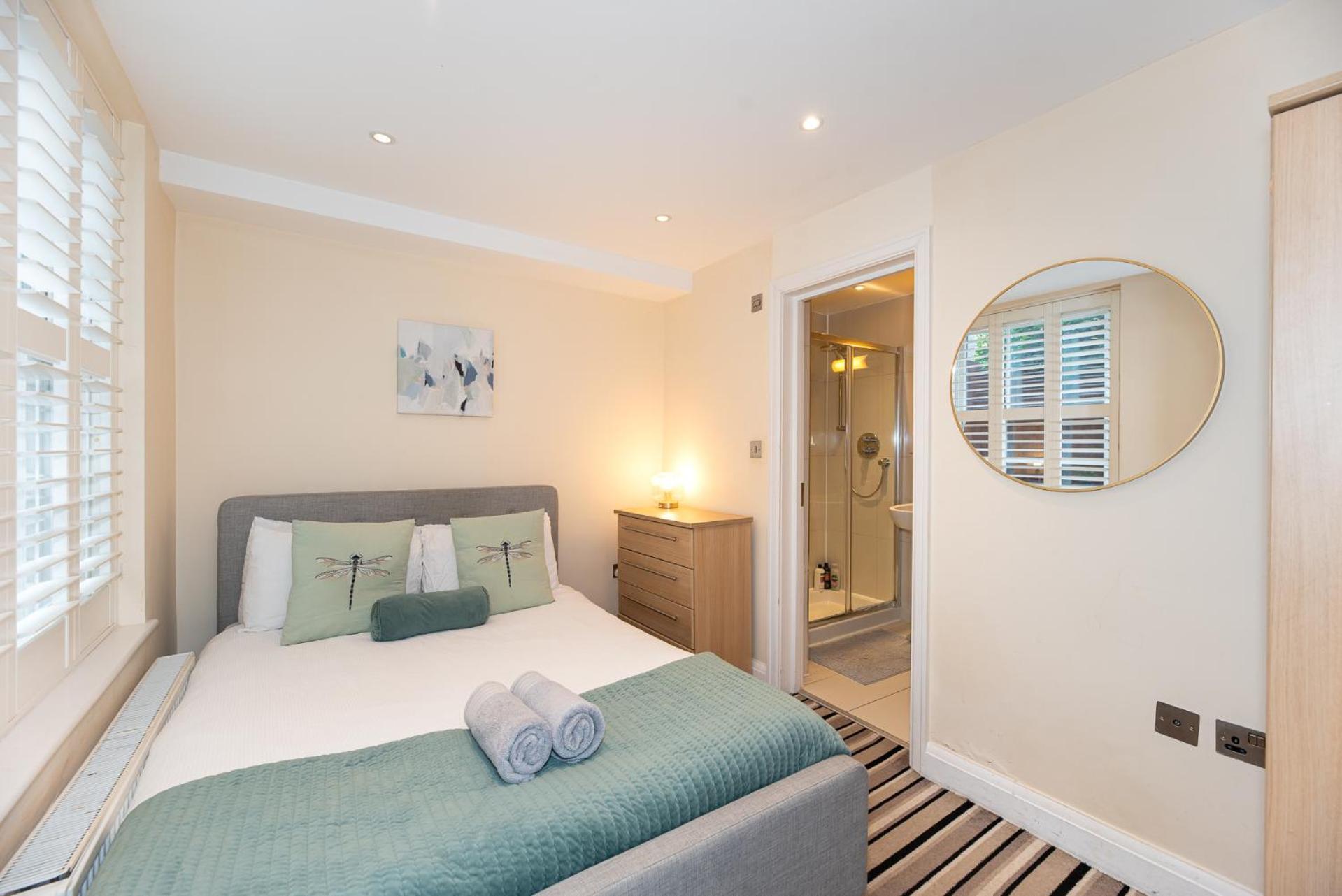 3 Bedroom Apartment With Private Terrace In Pimlico, Westminster, Victoria لندن المظهر الخارجي الصورة