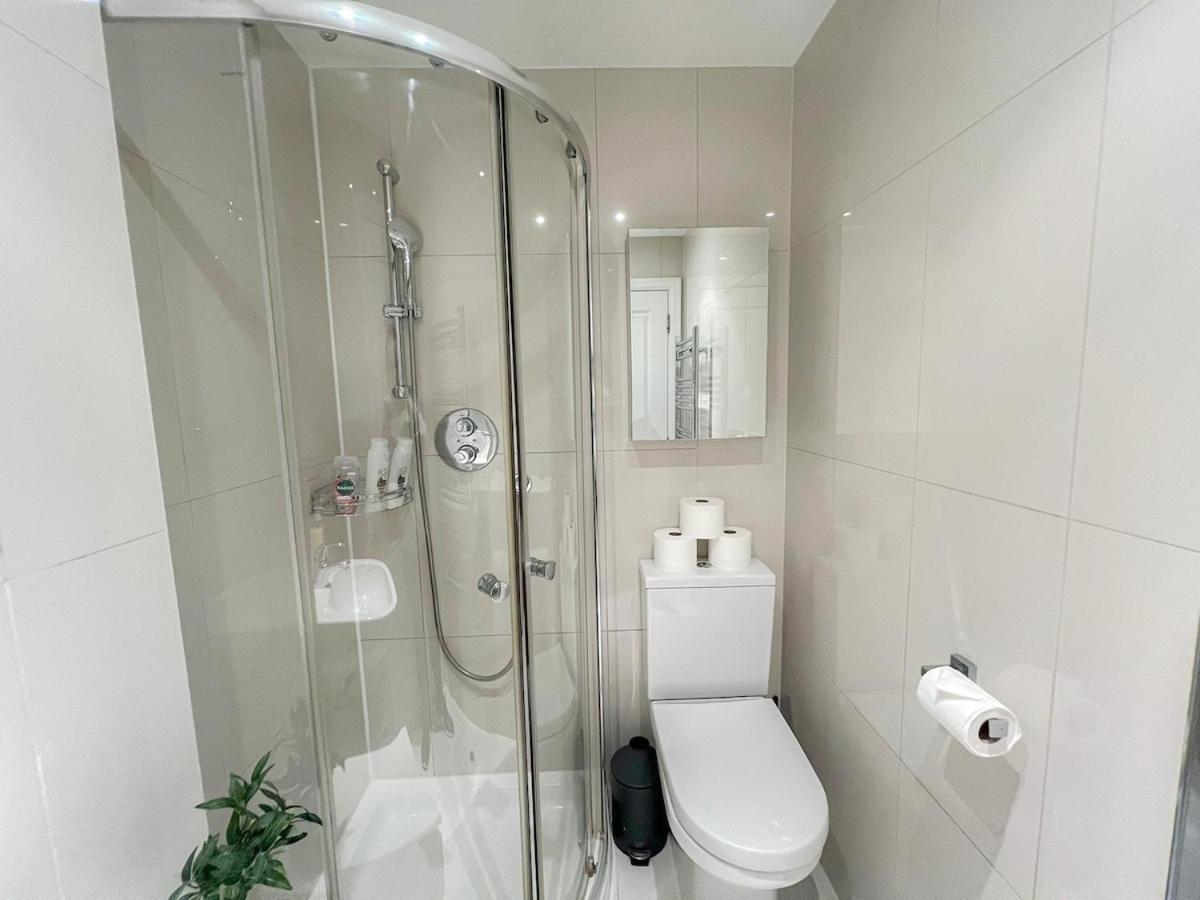 3 Bedroom Apartment With Private Terrace In Pimlico, Westminster, Victoria لندن المظهر الخارجي الصورة