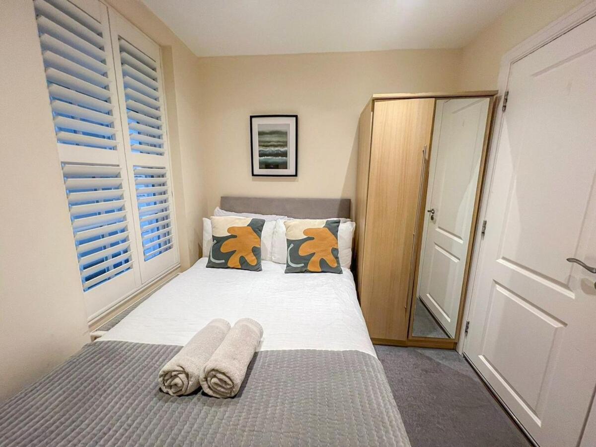 3 Bedroom Apartment With Private Terrace In Pimlico, Westminster, Victoria لندن المظهر الخارجي الصورة
