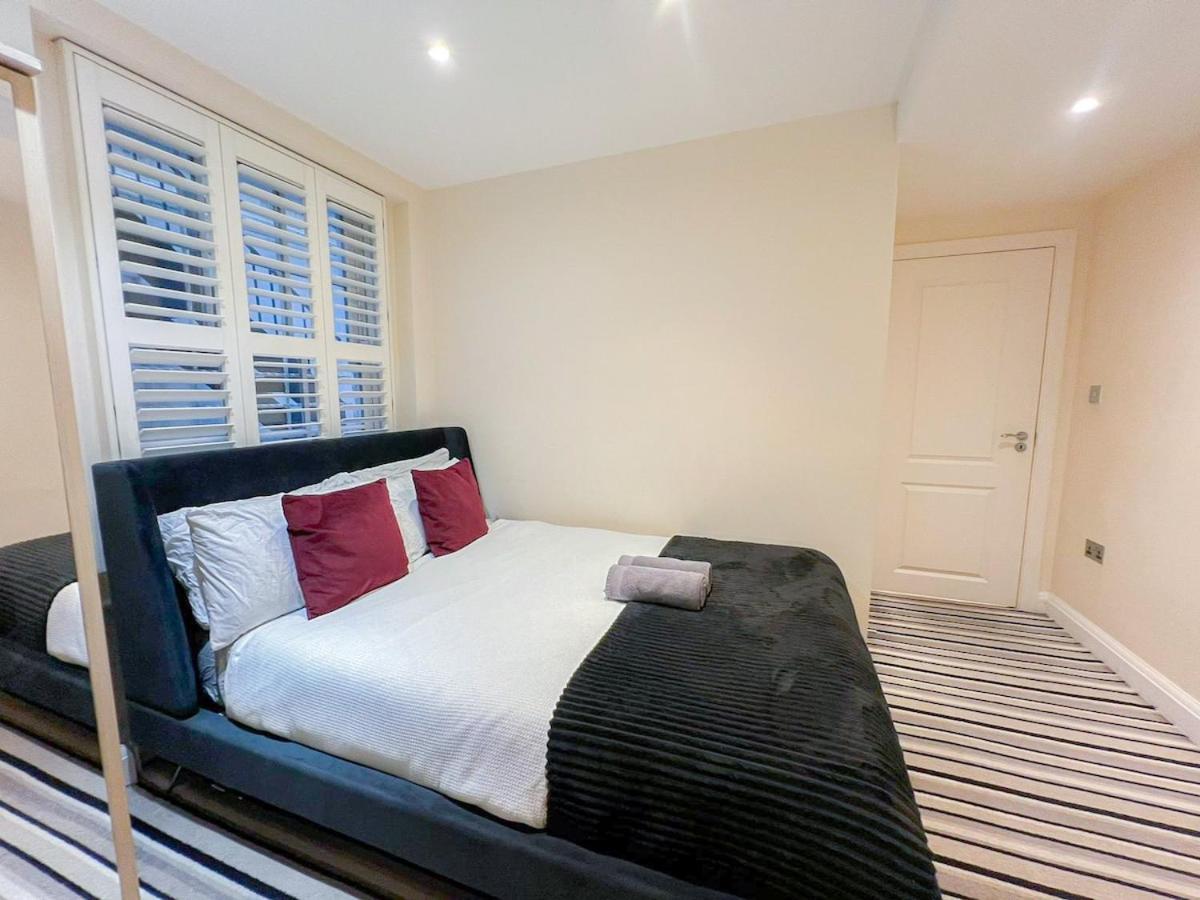 3 Bedroom Apartment With Private Terrace In Pimlico, Westminster, Victoria لندن المظهر الخارجي الصورة