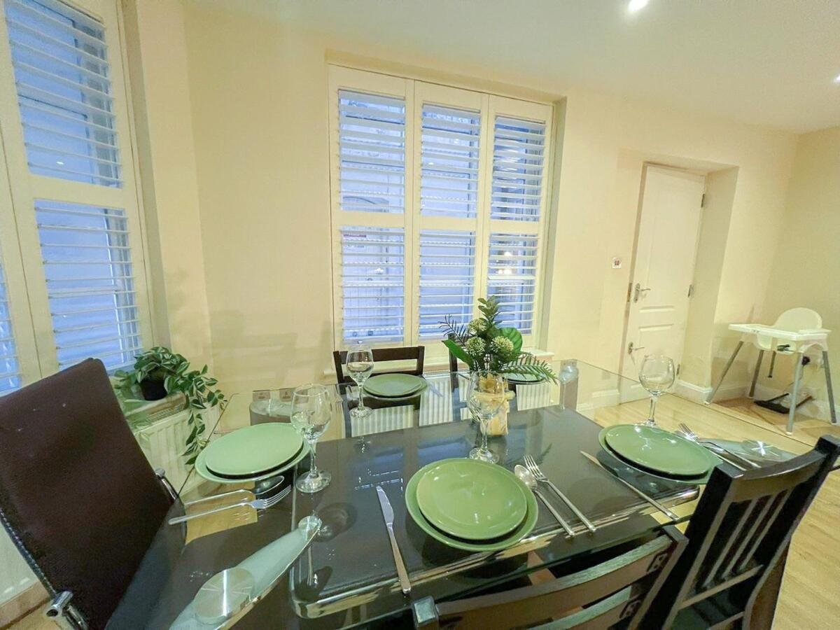 3 Bedroom Apartment With Private Terrace In Pimlico, Westminster, Victoria لندن المظهر الخارجي الصورة